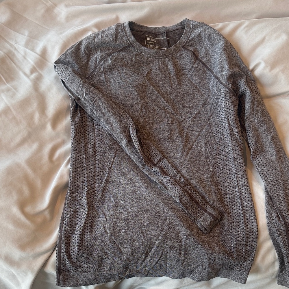FIGS Women’s Scrub/ Workout Long Sleeve